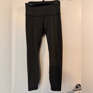 Lululemon leggings. Heathered dark grey. Size 6